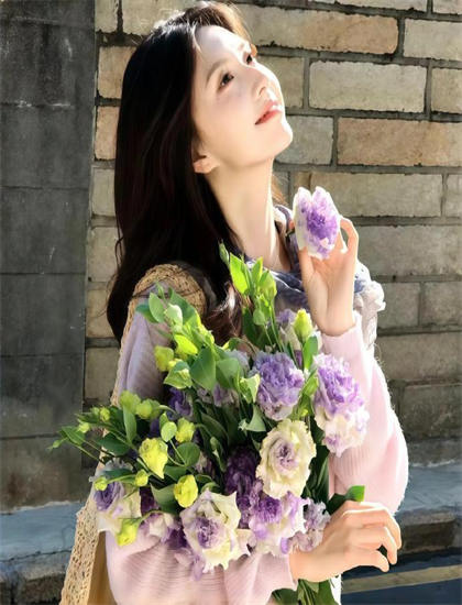 文化研究：《我是代办》如何展现东西方文化的碰撞与融合 探索艺术与文化的互动关系